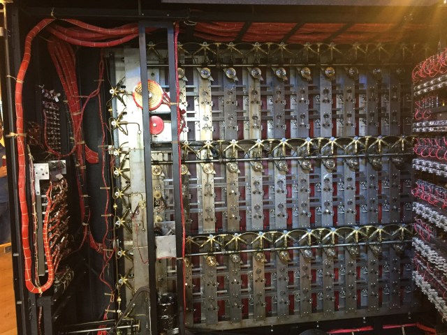 inner workings of a bombe machine